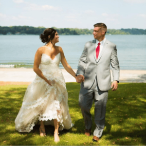 Wedding Couple at the Chain of Lakes Yacht Club Getting Married