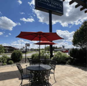 bean town grill patio dining